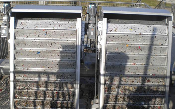 網(wǎng)板梯格柵清污機(jī)結(jié)構(gòu)說(shuō)明(圖1) 1_副本.jpg